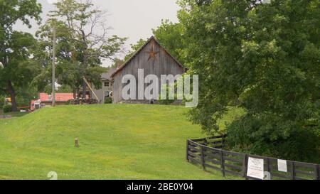 Alte Scheune in Tennessee - LEIPERS FORK, VEREINIGTE STAATEN - 17. JUNI 2019 Stockfoto