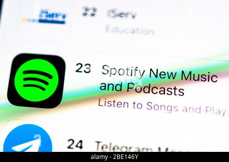 Spotify im Apple App Store, Musik-Streaming-Dienst, App-Symbol, Anzeige auf einem Display von Mobiltelefon, iPhone, iOS, Smartphone, Detail, voll Stockfoto