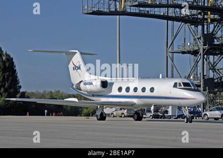 CAPE Canaveral, Florida-Auf der Shuttle Landing Facility des NASA Kennedy Space Center in Florida, einem der Shuttle Ausbildung Flugzeuge ist bereit für STS-119 Commander Lee Archambault oder Pilot Tony Antonelli shuttle Landungen auf der Piste des Shuttle Landing Facility zu üben. Stockfoto