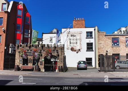 Dublin / Irland - 03 Aug 2013: Brazes Headpub in Dublin, Irland Stockfoto