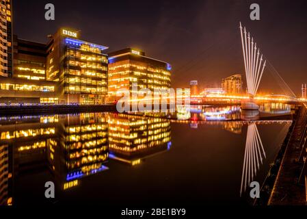 Mediacity Bridge und MediaCityUK, Salford Quays, Greater Manchester Stockfoto