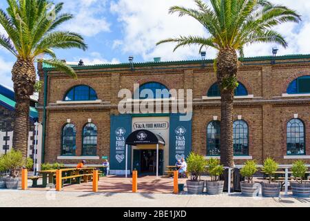 Kapstadt, Südafrika - 29. Januar 2020: Fassade des Lebensmittelmarktes Stockfoto