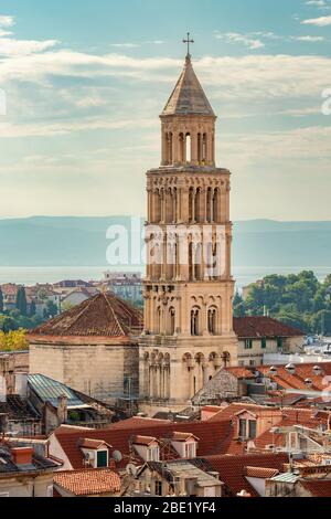 Glockenturm in der Altstadt von Split Stockfoto