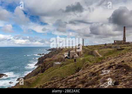 Allgemeine Ansicht der Levant Mine, UNESCO Weltkulturerbe, Penwith Peninsula, Cornwall, England, Großbritannien Stockfoto