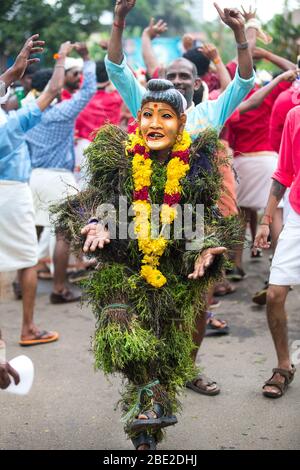 Traditionelle kummatti Volkstanz Interpreten in onam fest, thrissur, kizhakkumpattukara kummatti, Kerala, onam Festival, Indien, pradeep Subramanian Stockfoto