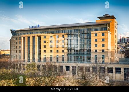 Hilton Hotel in Newcastle upon Tyne, der bevölkerungsreichsten Stadt im Nordosten Englands. HDR. Stockfoto