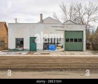 Abgebrochene Tankstelle in Champion, Alberta, Kanada Stockfoto