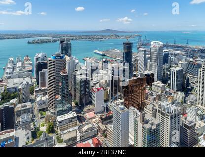 Blick über das Central Business District von der Aussichtsplattform des Sky Tower, Auckland, Neuseeland Stockfoto