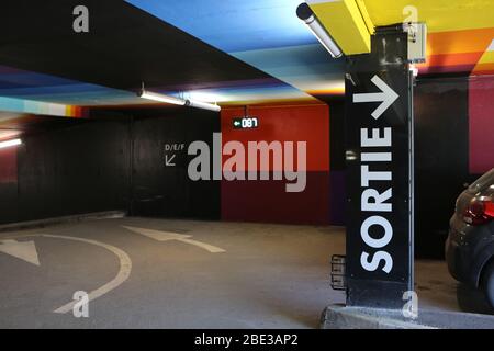 Parkplatz vorhanden. Saint-Gervais-les-Bains. Haute-Savoie. Frankreich. Stockfoto