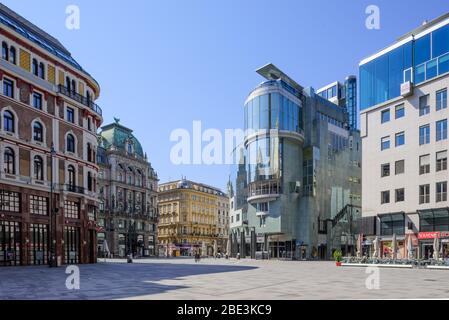 Wien, wegen COVID-19 menschenleerer Stephansplatz // Wien, Stephansplatz, menschenleer aufgrund COVID-19 Stockfoto