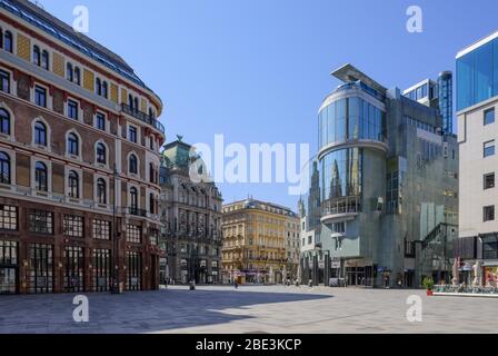 Wien, wegen COVID-19 menschenleerer Stephansplatz // Wien, Stephansplatz, menschenleer aufgrund COVID-19 Stockfoto