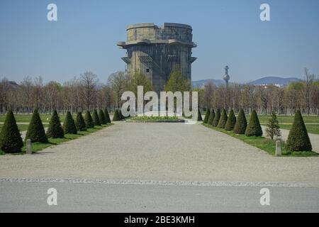 Wien, wegen COVID-19 geschlossener Bundesgarten Augarten // Wien, öffentlicher Park Augarten aufgrund COVID-19 geschlossen Stockfoto