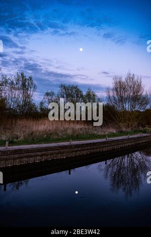 Sonnenuntergang rund um River Green, Thorpe St Andrew, Norwich, Norfolk Stockfoto