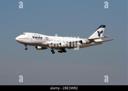 Rom, Italien. August 2009. Eine Iran Air Boeing 747-100 landet 2009 in Rom fiumicino. Kredit: Fabrizio Gandolfo/SOPA Images/ZUMA Wire/Alamy Live News Stockfoto