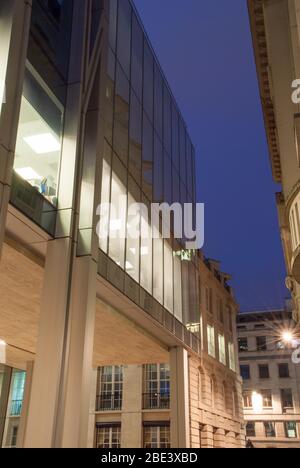 Steel & Glass Rothschild Hauptsitz Rothschild Bank, New Court, St Suninnerhalb's Lane, London EC4N 8AL von OMA Architects Rem Koolhaas Stockfoto