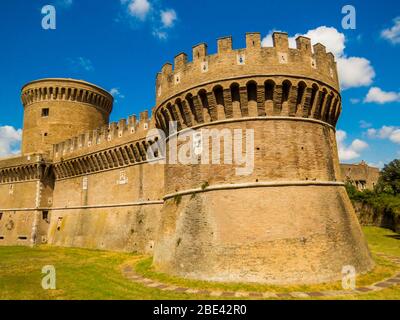 Burg von Julius II., Ostia Antica, Rom, Italien Stockfoto