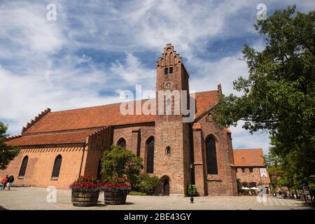 Grayfriars Abbey (Klostret i Ystad), ein mittelalterliches Kloster, das die St. Peter's Kirche und das Museum für Kulturgeschichte in Ystad, Schweden, beherbergt. Stockfoto