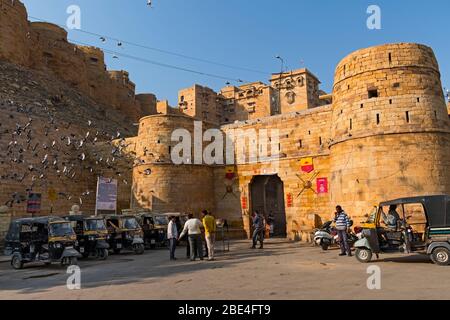 Akhai Pol First Gate Haupteingang Jaisalmer Fort Rajasthan Indien Stockfoto