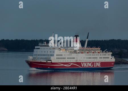 Die Fähre Rosella der Viking Line kommt in Mariehamn auf den Ålands Inseln an. Stockfoto