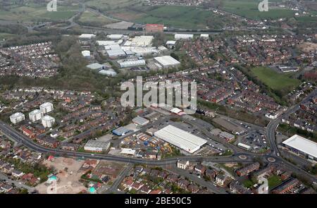 Luftaufnahme des Highfield Industrial Estate mit Blick auf den North Industrial Estate an der Anschlussstelle 8 der M61, Chorley, Lancashire Stockfoto