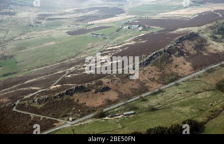 Luftaufnahme von Ramshaw Rocks, einem Felsabfall im Peak District Stockfoto