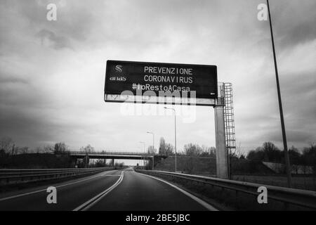 Italien, Lombardei, Magenta, Autobahn zum Flughafen Mailand Malpensa Stockfoto