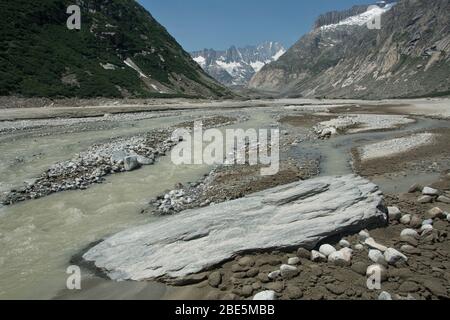 Das von der Überflutung bedrohte Vorfeld des Unteraargletscher im Berner Oberland, Schweiz Stockfoto