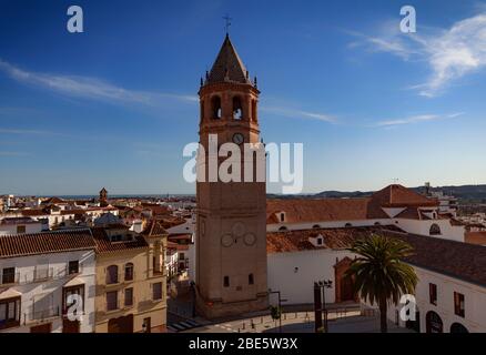 Iglesia de San Juan Bautista aka Church of San Juan Bautista, eine römisch-katholische Kirche, die Johannes dem Täufer geweiht ist, in Vélez-Málaga, Spanien. Stockfoto