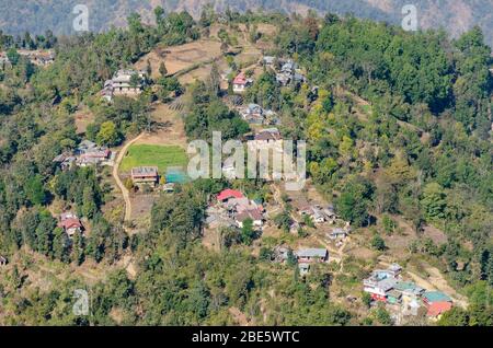 Blick auf einen Weiler von Deolo Hill, Kalimpong, West Bengalen, Indien Stockfoto