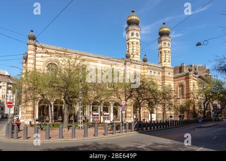 Die Dohány-Straße-Synagoge in Budapest ohne Besucher im April 2020 wegen des Coronavirus Stockfoto