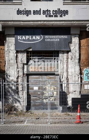 Art Deco, Cecil Wood Designed Design and Arts College of New Zealand, Christchurch, NZ. Stark beschädigt und unbrauchbar seit dem Erdbeben von 2011. Stockfoto