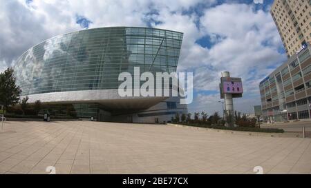 Tulsa Downtown - das berühmte Bok Center - TULSA-OKLAHOMA, 21. OKTOBER 2017 Stockfoto