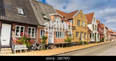 Panorama der bunten Häuser im Zentrum von Sonderborg, Dänemark Stockfoto