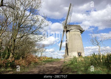 Windmühle Bidston, historisches Wahrzeichen auf Bidston Hill, Wirral. Stockfoto