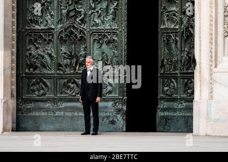 Andrea Bocelli während Andrea Bocelli im Dom, Duomo , Mailand, Italien, 12 Apr 2020 Stockfoto