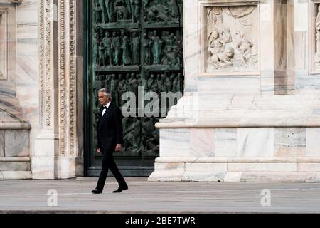 Andrea Bocelli während Andrea Bocelli im Dom, Duomo , Mailand, Italien, 12 Apr 2020 Stockfoto