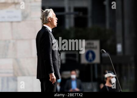 Andrea Bocelli während Andrea Bocelli im Dom, Duomo , Mailand, Italien, 12 Apr 2020 Stockfoto