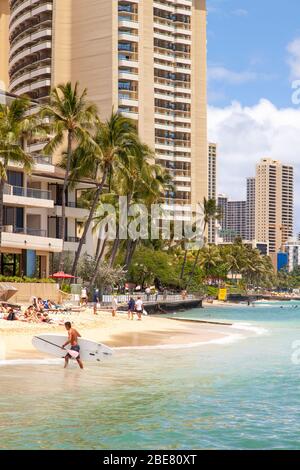 Hawaii, USA. Oahu: Kahanamoku Beach, Honolulu Stockfoto