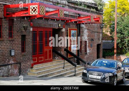 Das Woolton Picturehaus, das sich in Woolton Village befindet, ist das letzte verbleibende Single-Screen-Kino in Liverpool. England. Stockfoto