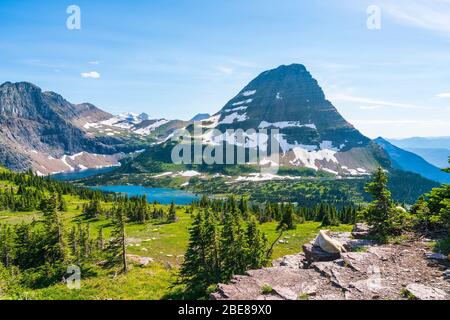 Logan pass Trail im Glacier National Park an einem sonnigen Tag, Montana, USA. Stockfoto