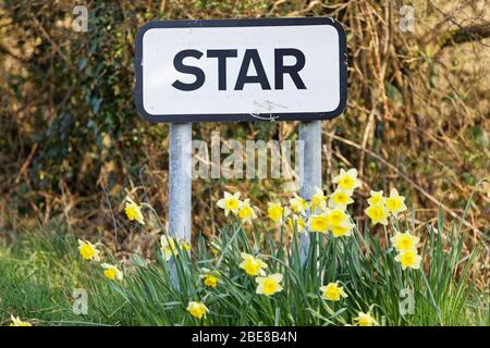 Das Schild am Dorf Star in Pembrokeshire, Wales, Großbritannien. Stockfoto