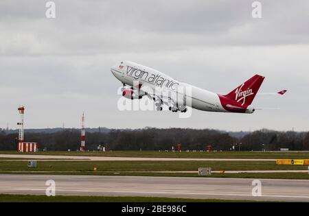 Virgin Atlantic 747 Abheben von Manchester Stockfoto