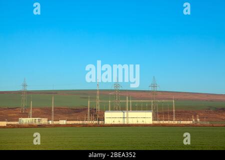 Strom Übertragung Umspannwerk , Verteilung elektrische Umspannwerk Stockfoto