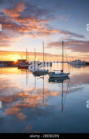 Morgenblick über den äußeren Hafen von Penzance, West Cornwall Stockfoto