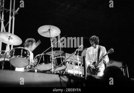 Keith Moon und Pete Townshend von The Who auf der Bühne beim Isle of Wight Festival 1970 Stockfoto