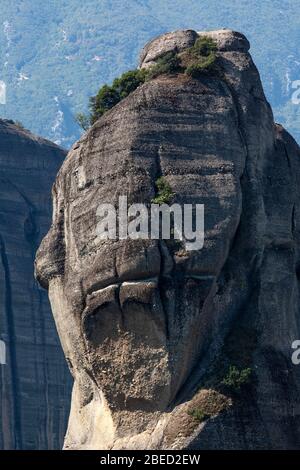 Meteora, bekannte Felsformation in Zentralgriechenland, spektakuläre Geologie, Komplex von östlichen orthodoxen Klöstern, Balkan, Griechenland Stockfoto