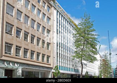 1950s Architecture Glass Frontage Sanderson Hotel, 49-57 Berners Street, London WC1 von Slater Moberly & Uren Stockfoto