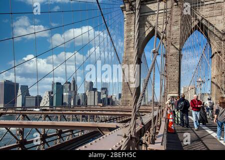 Brooklyn Bridge, Hafenfront und Hudson River und Skyline in New York City, 2018; New York; USA; USA; USA; Nordamerika, Nordamerika Stockfoto