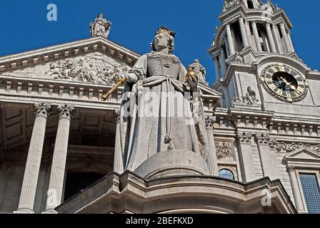 Queen Anne English Baroque Classic Classical Diocese of London St. Paul's Cathedral, Ludgate Hill, London EC4M 8AD von Christopher Wren Architekt Stockfoto