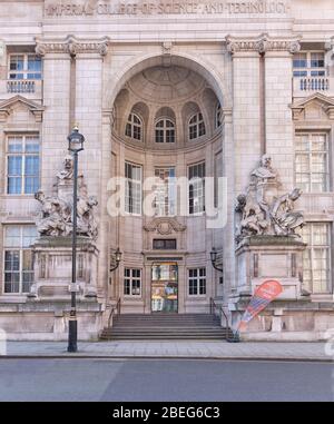 Der Eingang zum Department of Earth Science and Engineering in Kensington Stockfoto